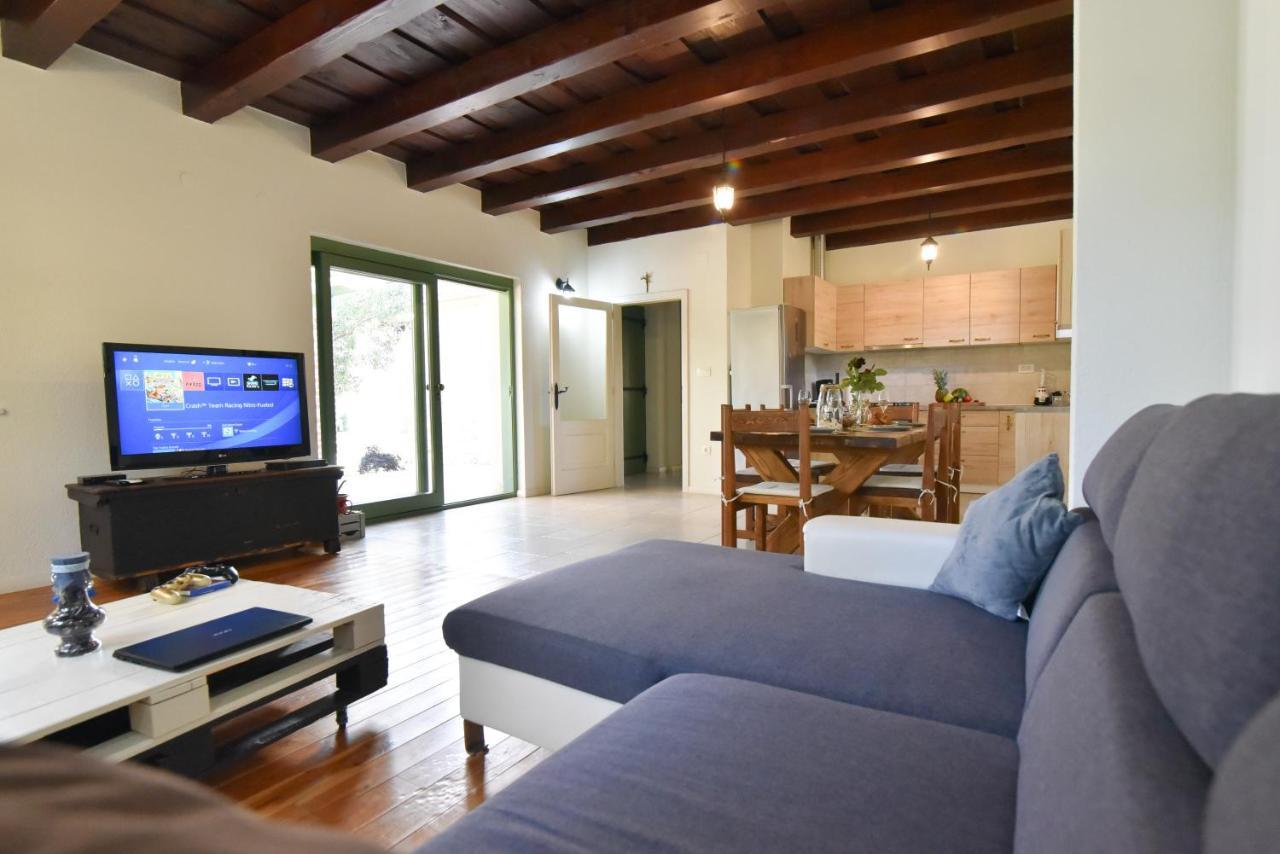 Vacation Home Mate Ceko Sukošan Exterior foto